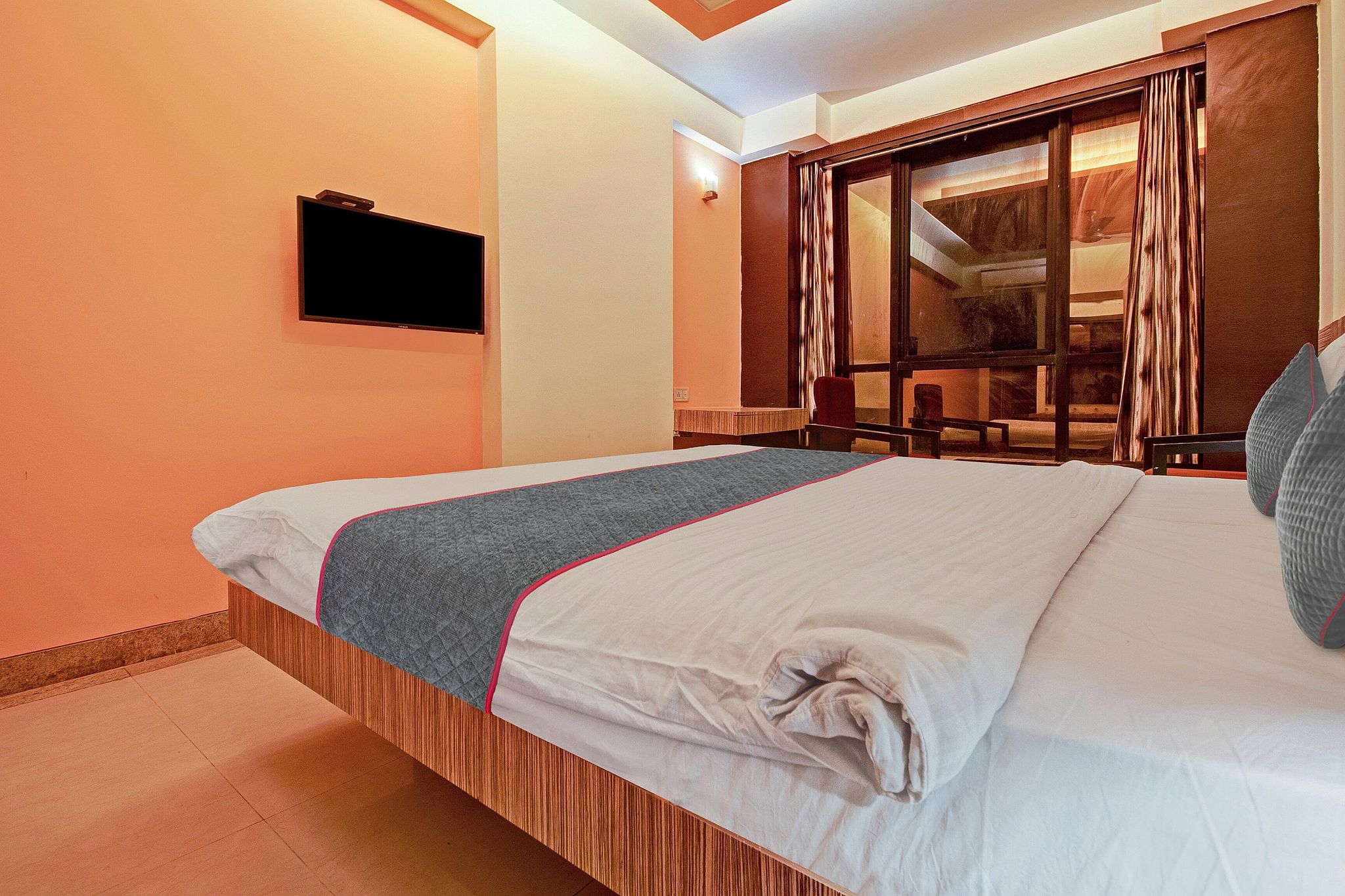 Super Collection O Adarsh Nagar Raja Park formerly Apex Intercontinental