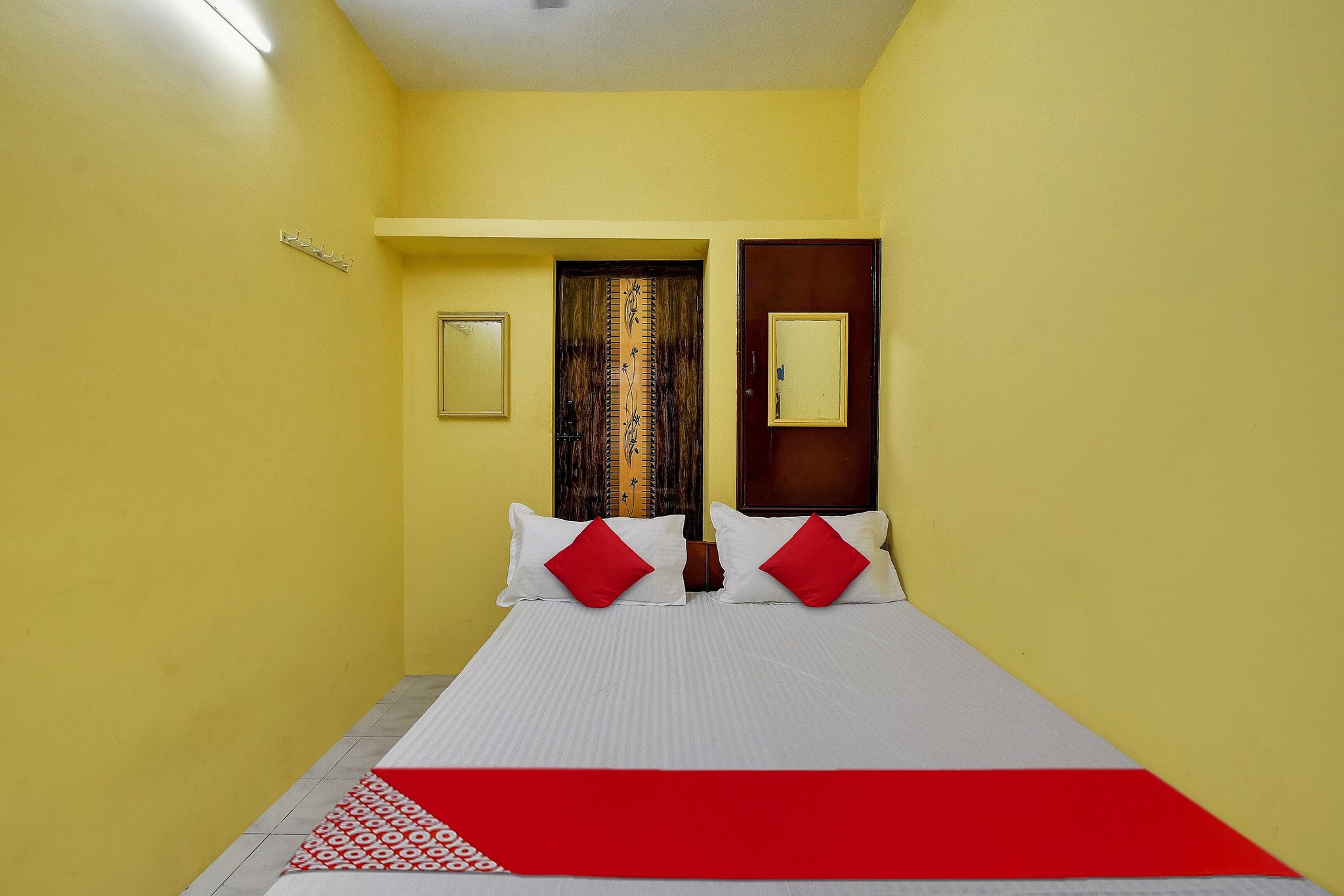 Super Hotel O Cooum Riverview Chennai Formerly Nimalan Residency Classic 8