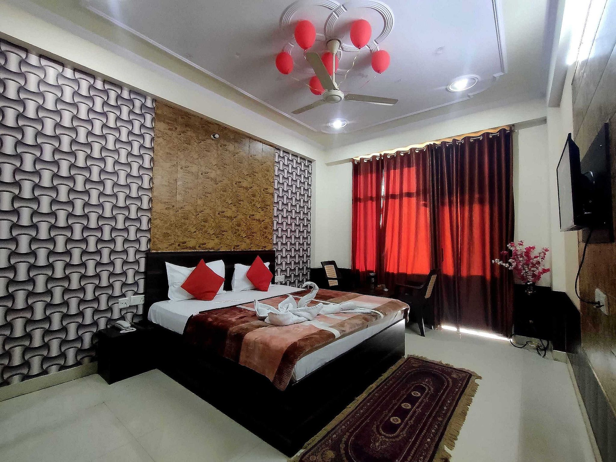 Hotel O Arjun Palace