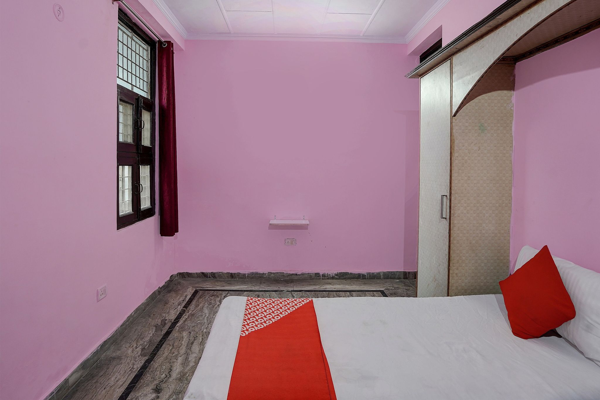 Super Hotel O Khanna Hotel near shakti khand III Indirapuram Classic 18