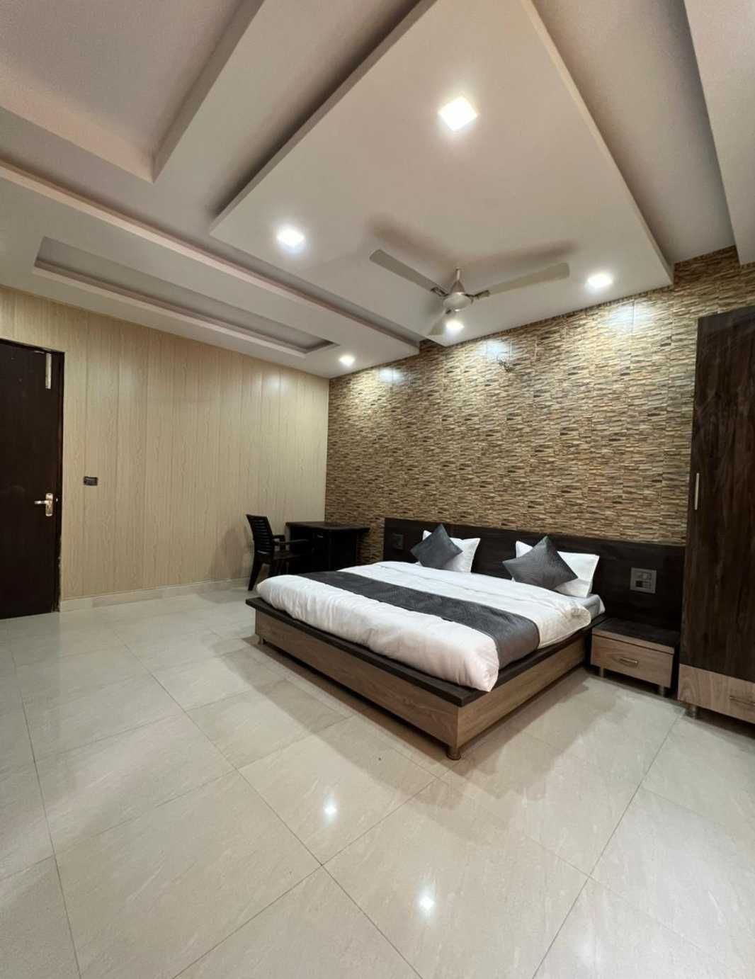 Grand Townhouse Classic 3