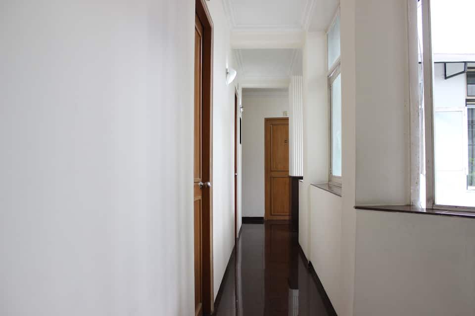 undefined The Cottage - Luxury Corporate Hotel 3