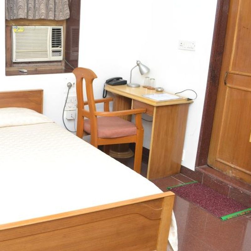 The Cottage - Luxury Corporate Hotel Deluxe Medium 3
