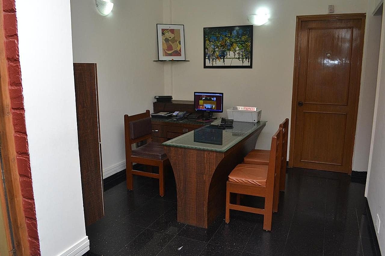 undefined The Cottage - Luxury Corporate Hotel 2