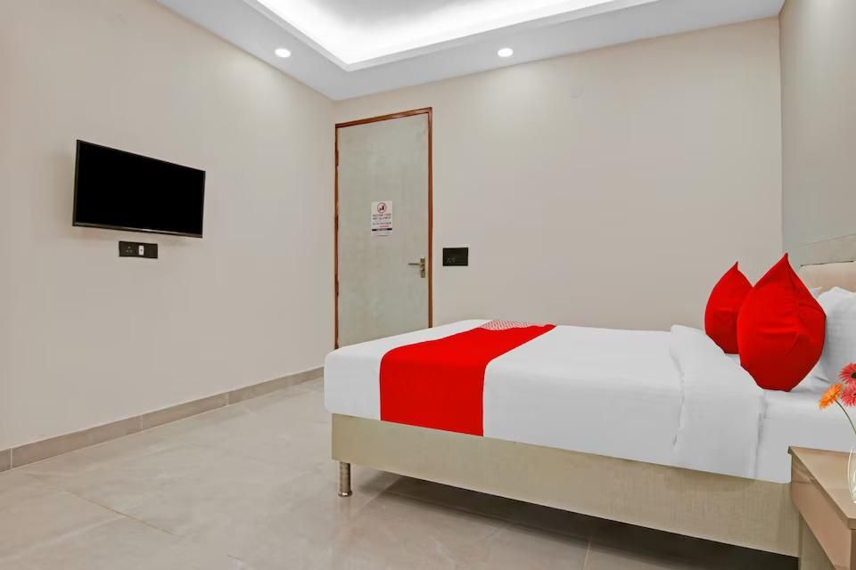 Standard Room 102