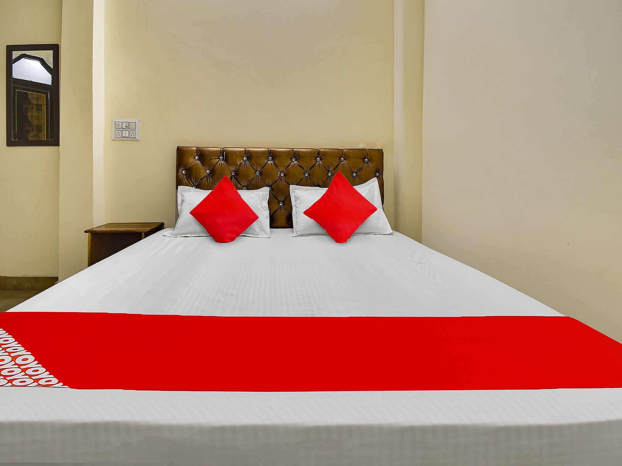 Hotel O Royal Inn Classic 11