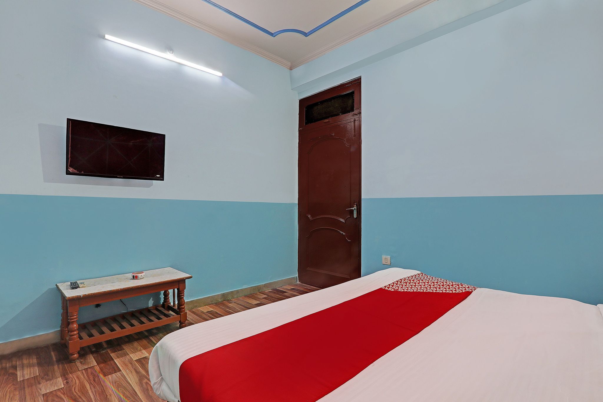 Hotel O WHITE SWAN Classic 12