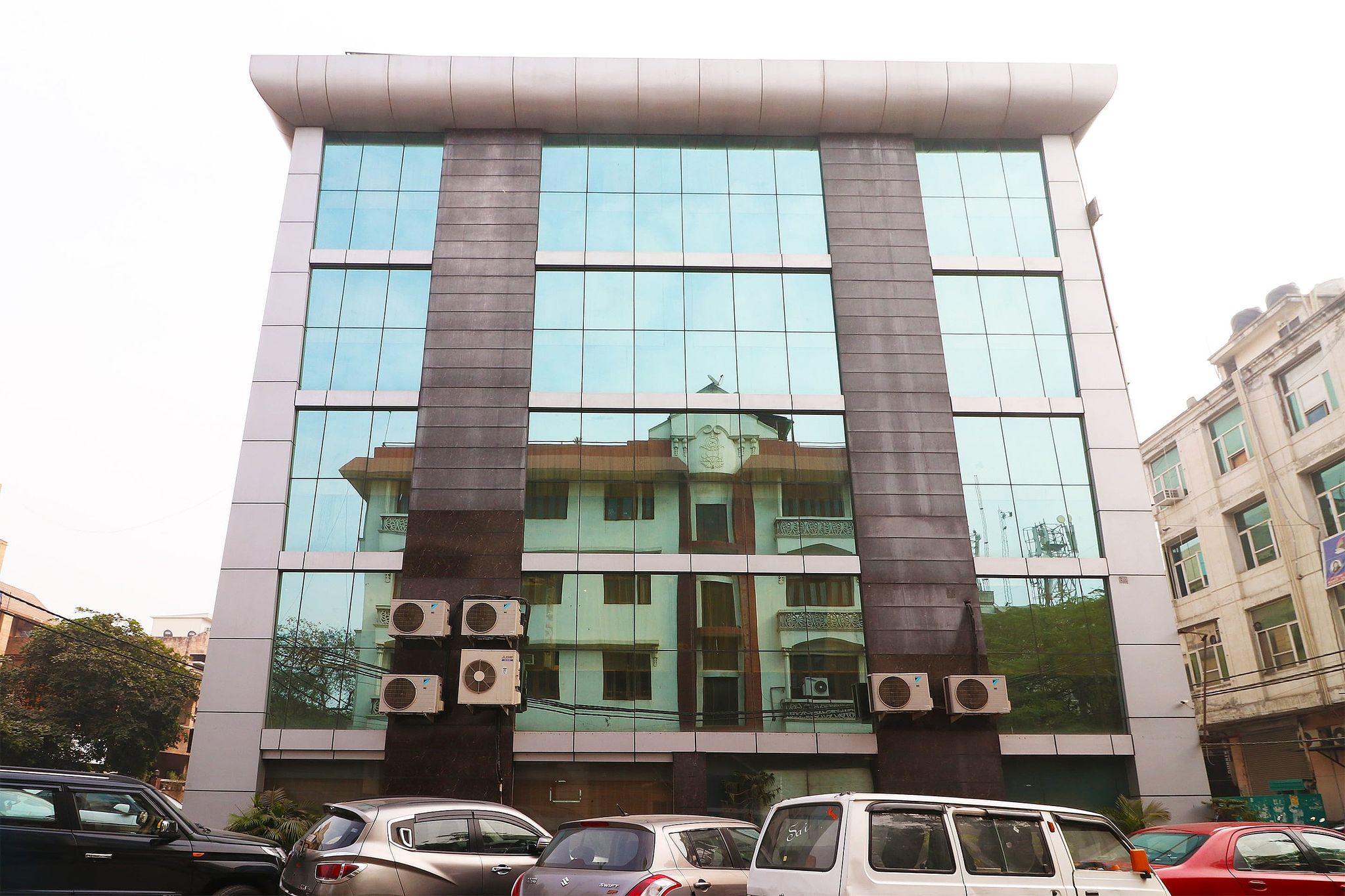 Main Image