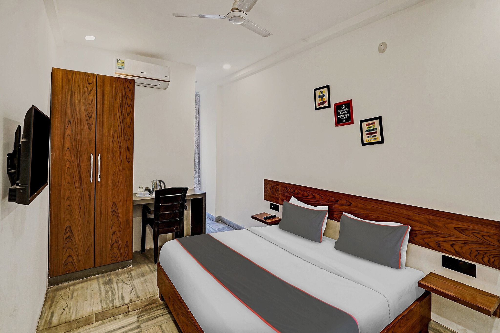 Super Collection O Amar Hotel Classic