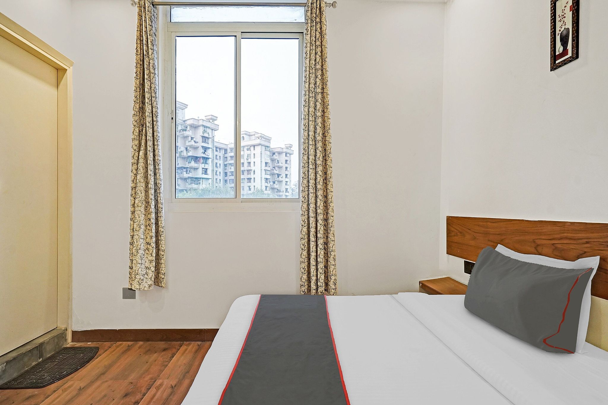 Super Collection O Amar Hotel Classic 10