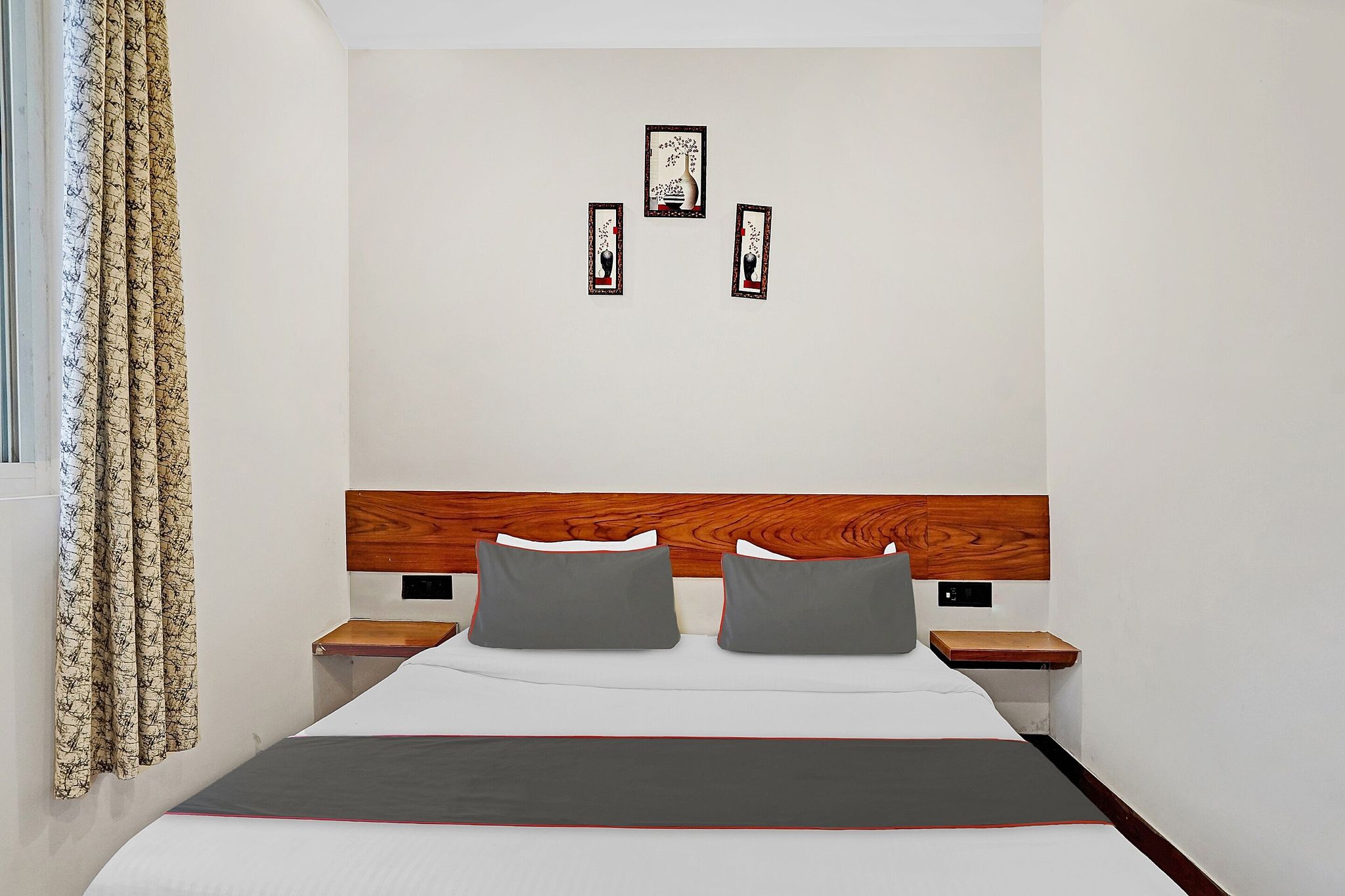 Super Collection O Amar Hotel Classic 6