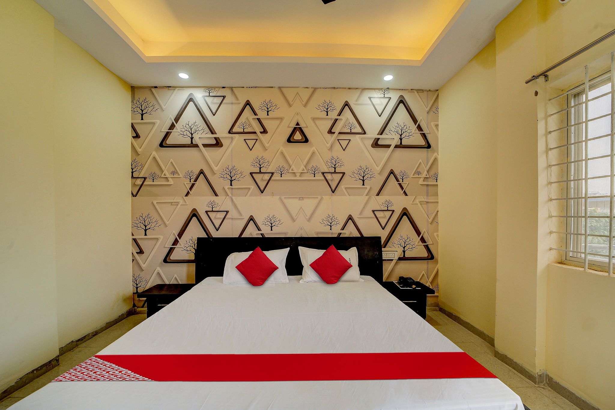 Hotel O by OYO The Angel Palace Classic 10