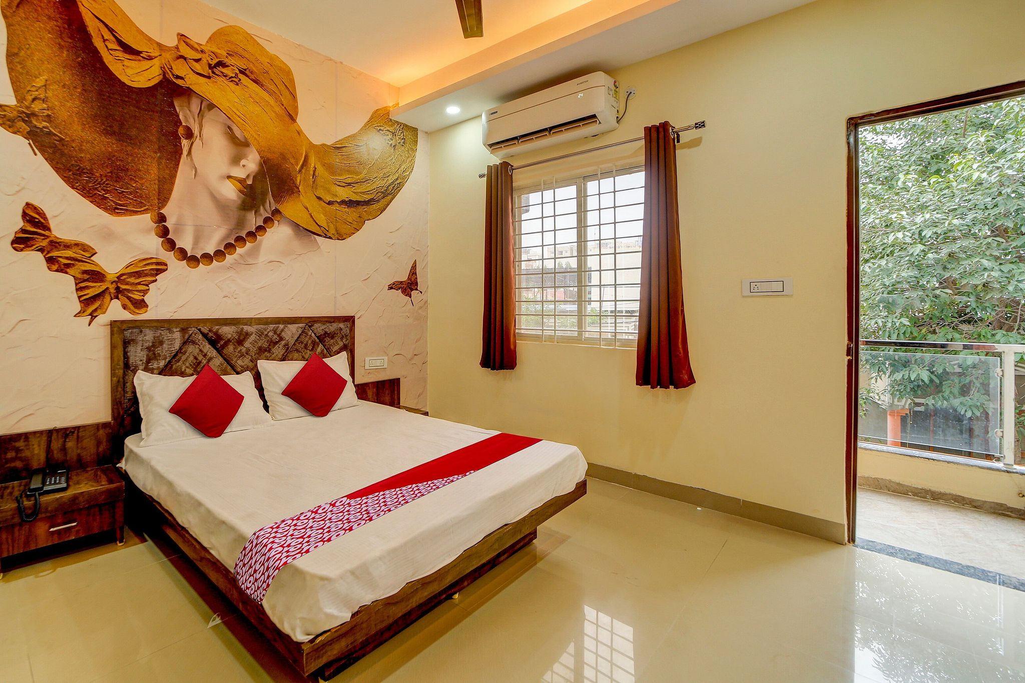 Hotel O by OYO The Angel Palace Classic 6