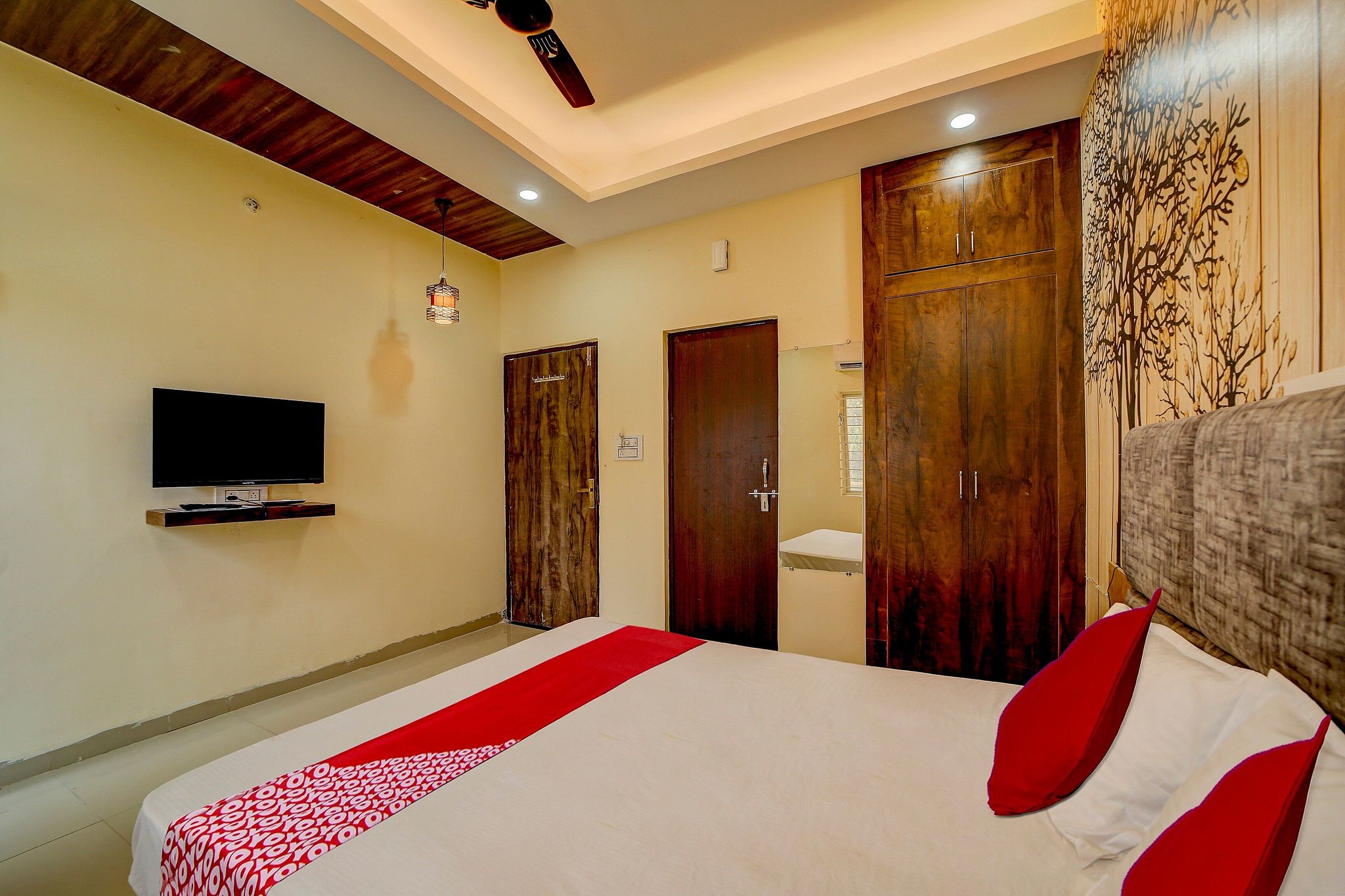 Hotel O by OYO The Angel Palace Classic 17