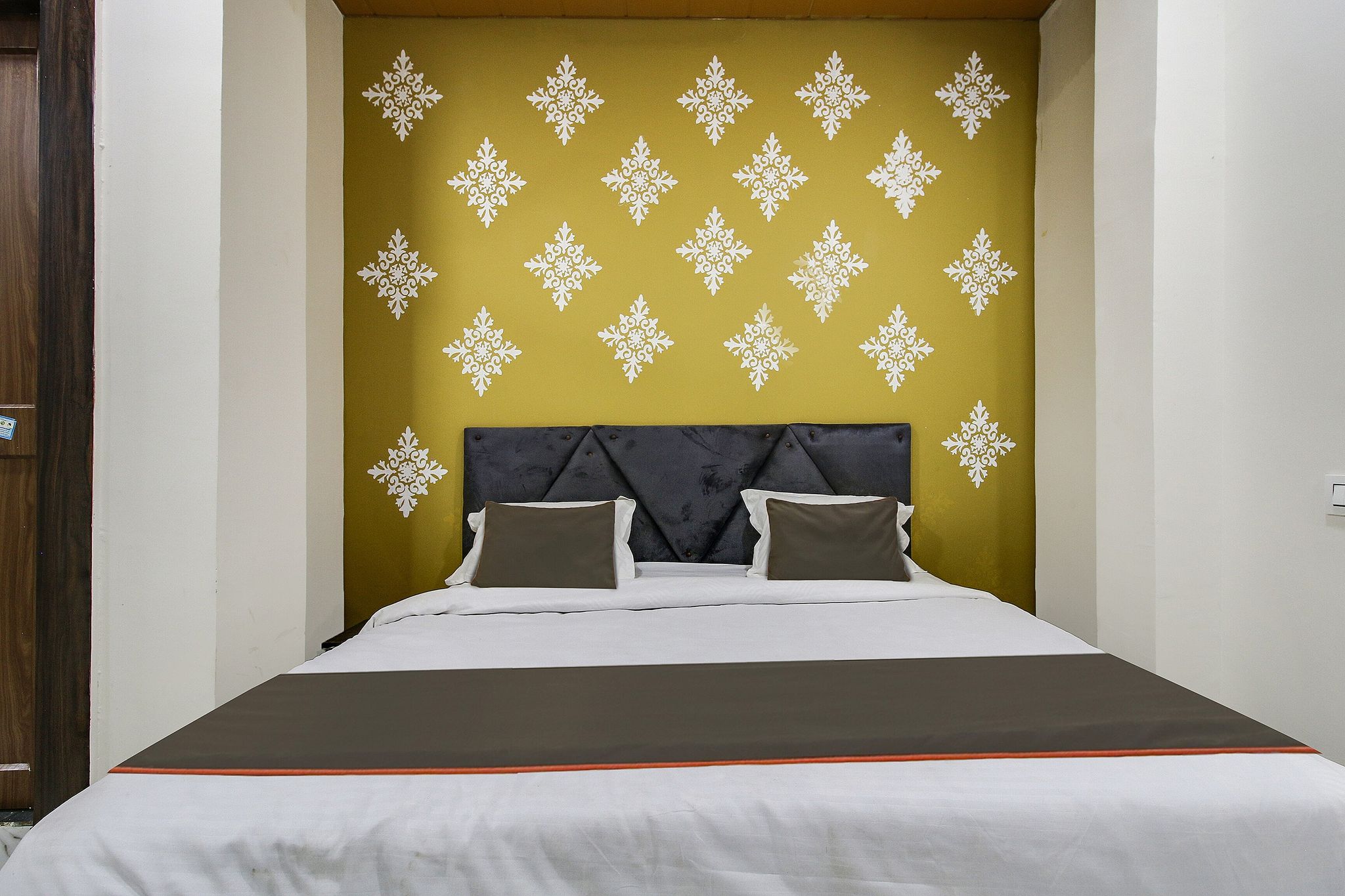 Hotel O by OYO Sawariya Regency Classic 10