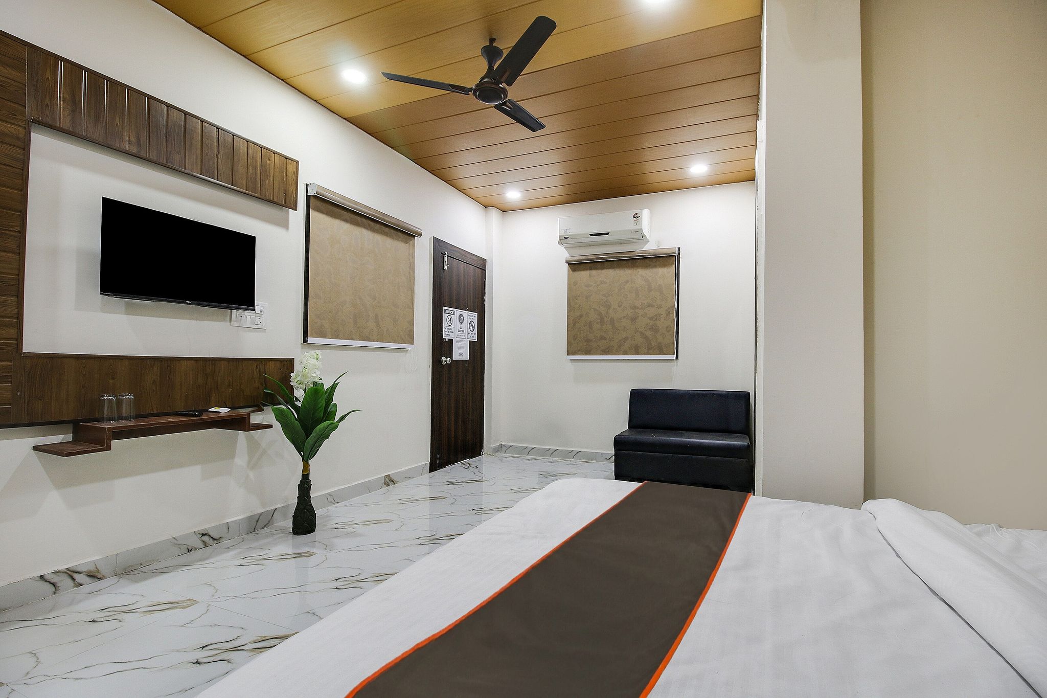 Hotel O by OYO Sawariya Regency Classic 13