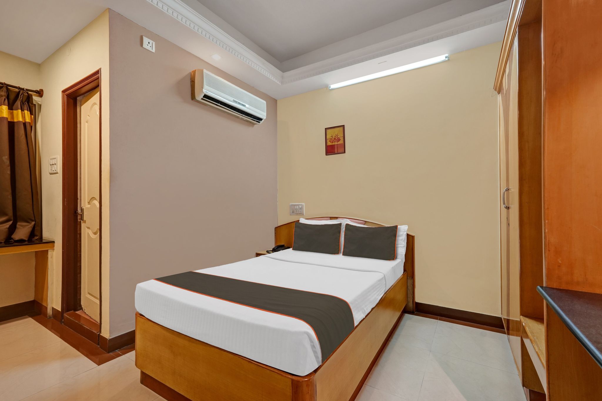 Super Collection O Bannerghatta Road Near IIM Bangalore Classic 17