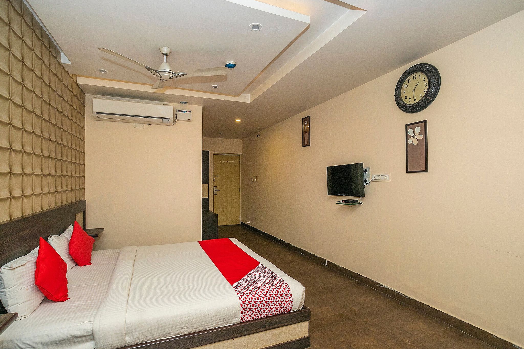 Collection O Indian Suites Near Sitara Restaurant Classic 12