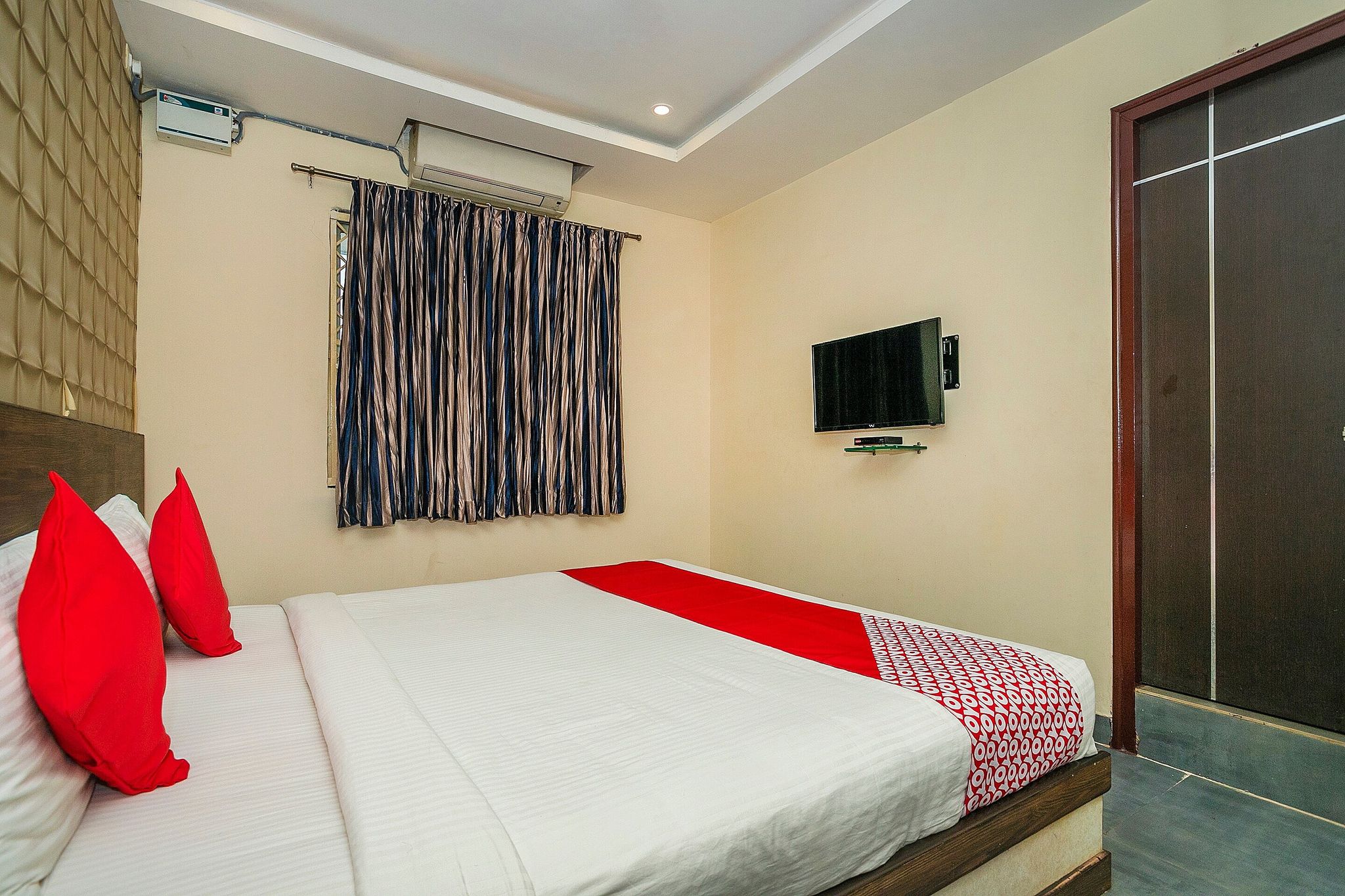 Collection O Indian Suites Near Sitara Restaurant Classic 15