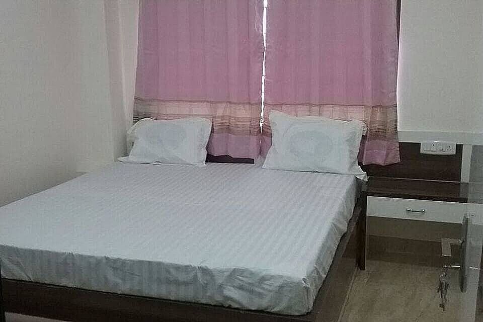 Deluxe Single Room