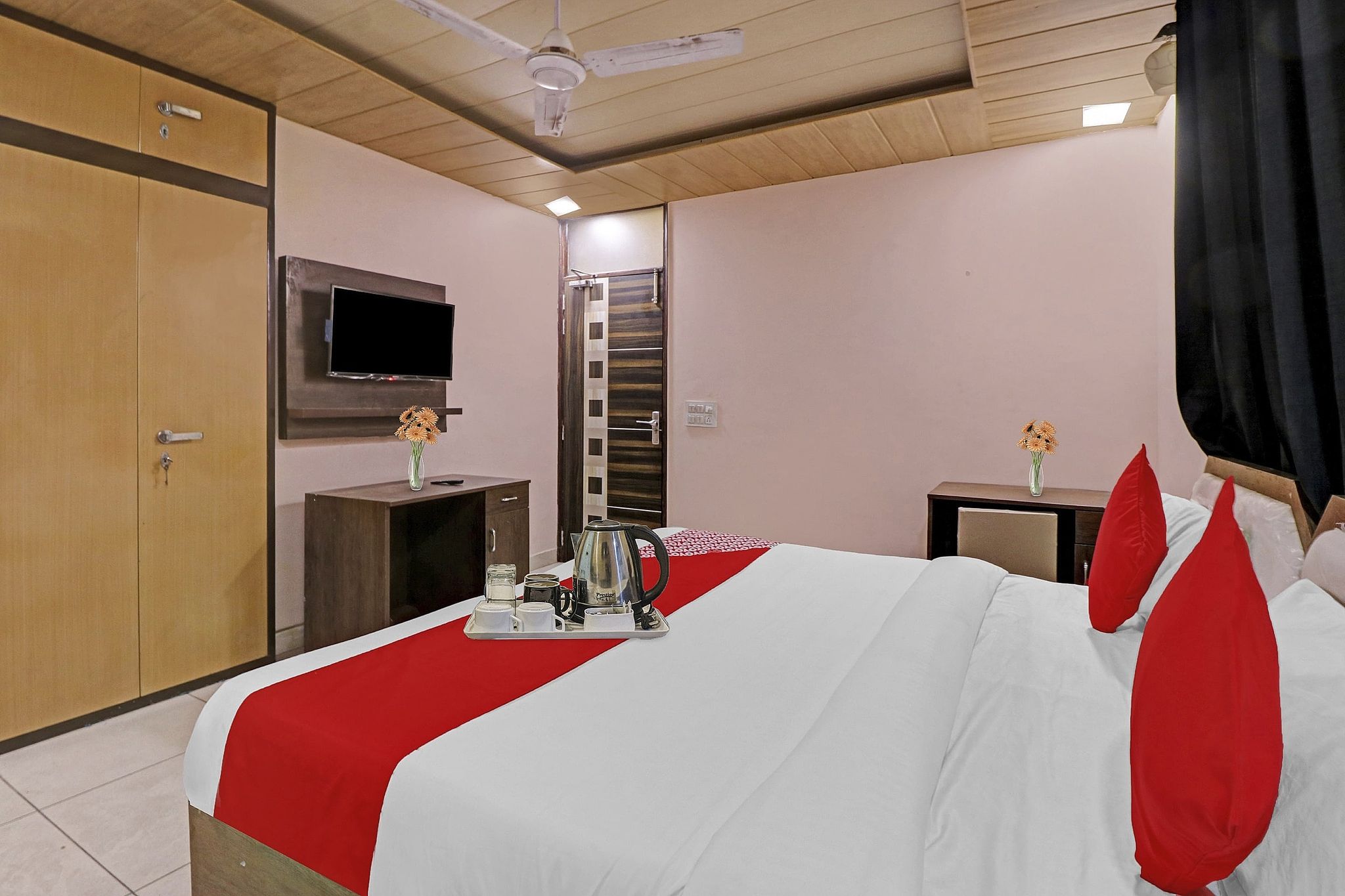 OYO 90274 Hotel Knight Inn Classic 12