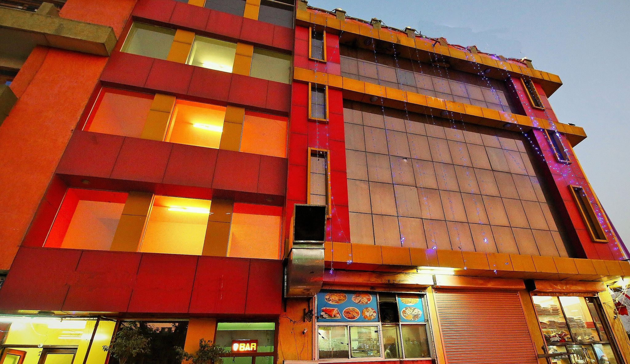 Super Collection O Manohar Palace