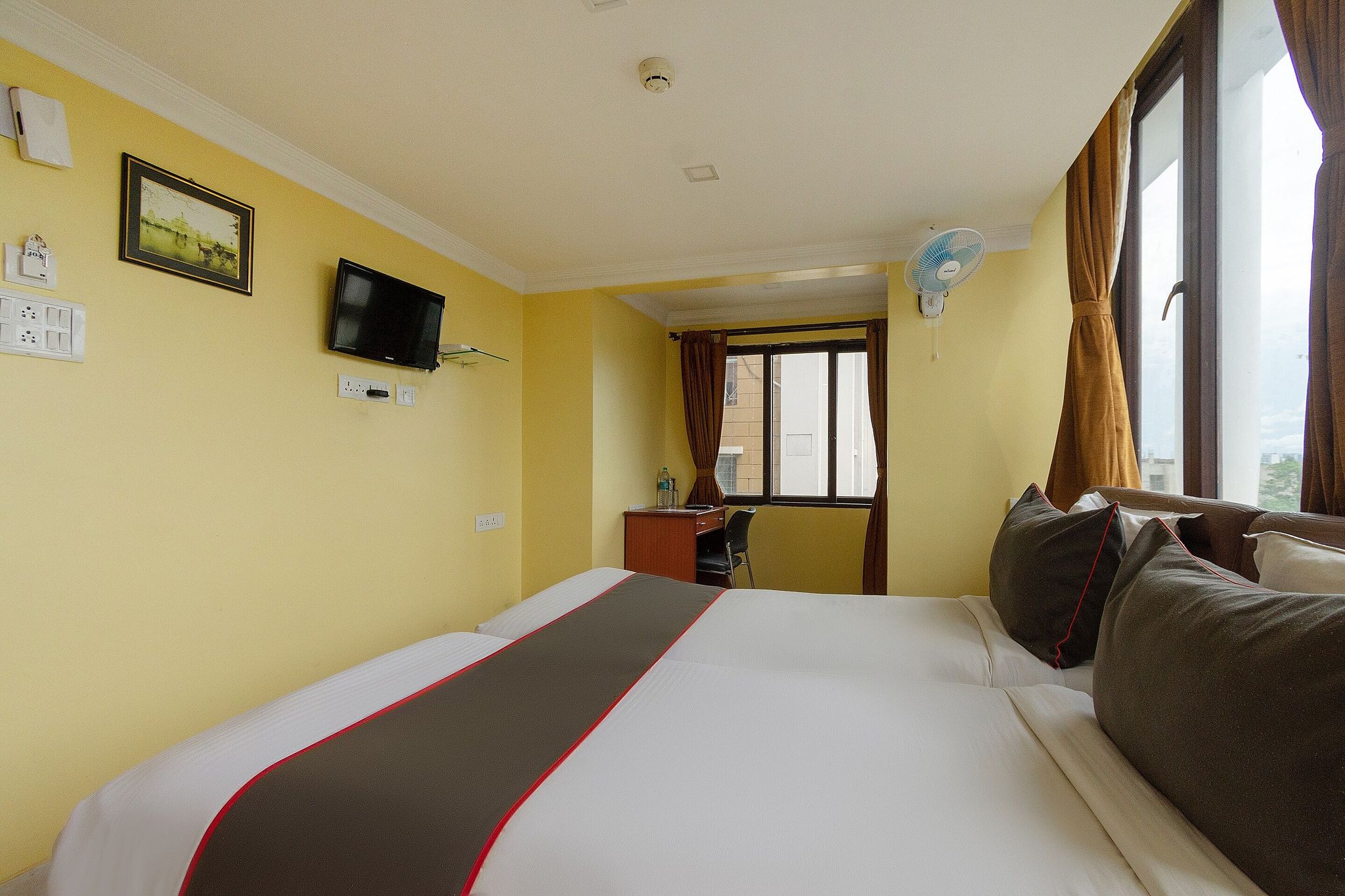 Collection O Raj Darbar Near City Centre Classic 14