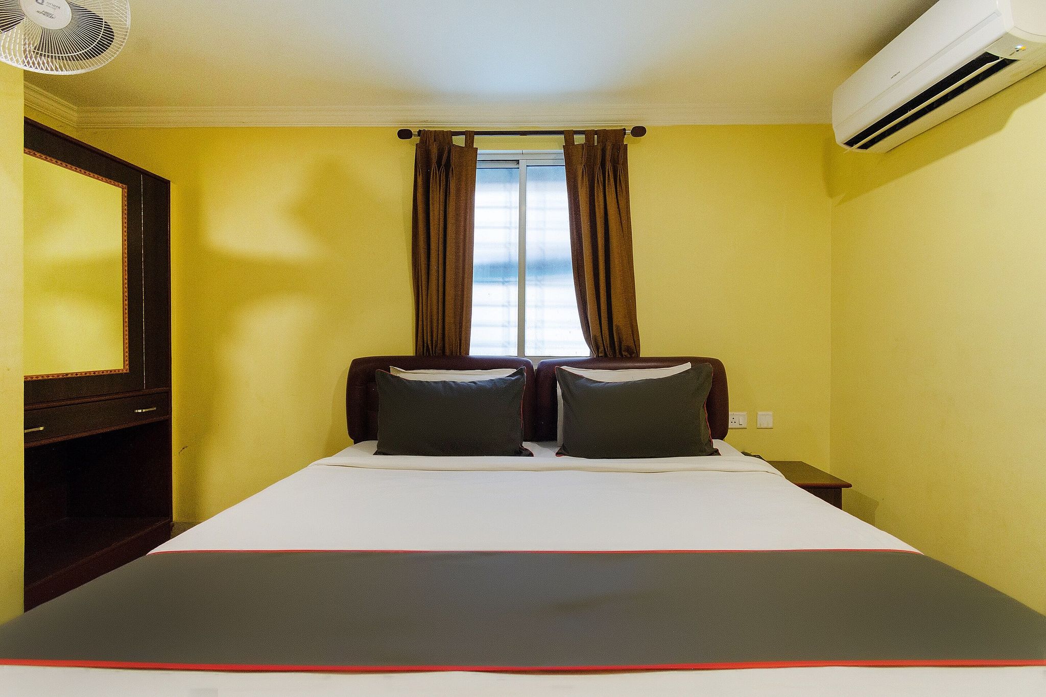 Collection O Raj Darbar Near City Centre Classic 19