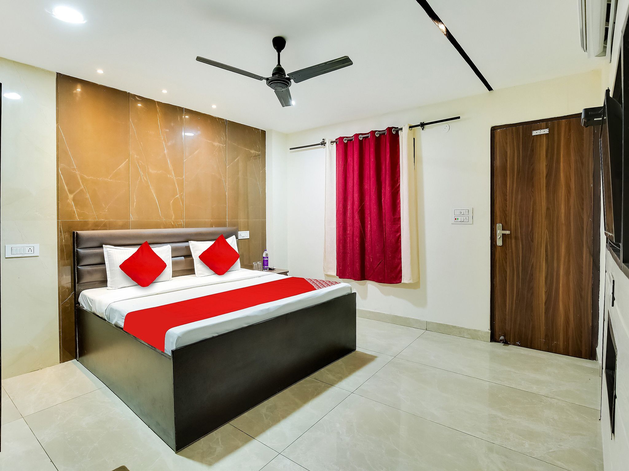 Townhouse Haibowal Chowk Near DMC Classic 5