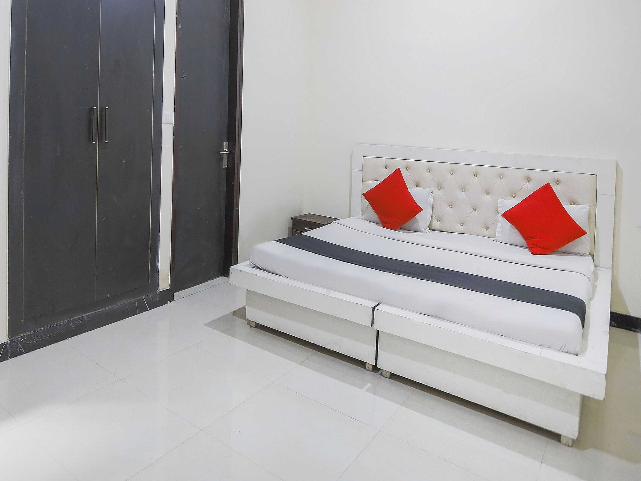 Hotel O by OYO GRANDEUR HOTEL Classic 15