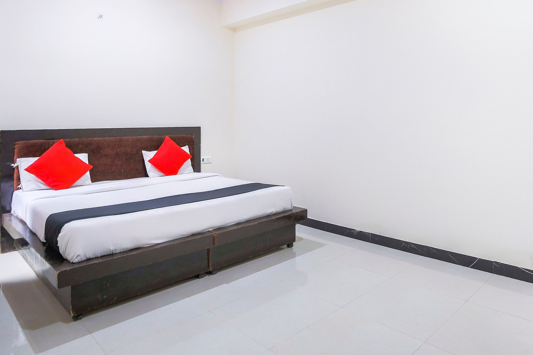 Hotel O by OYO GRANDEUR HOTEL Classic 5