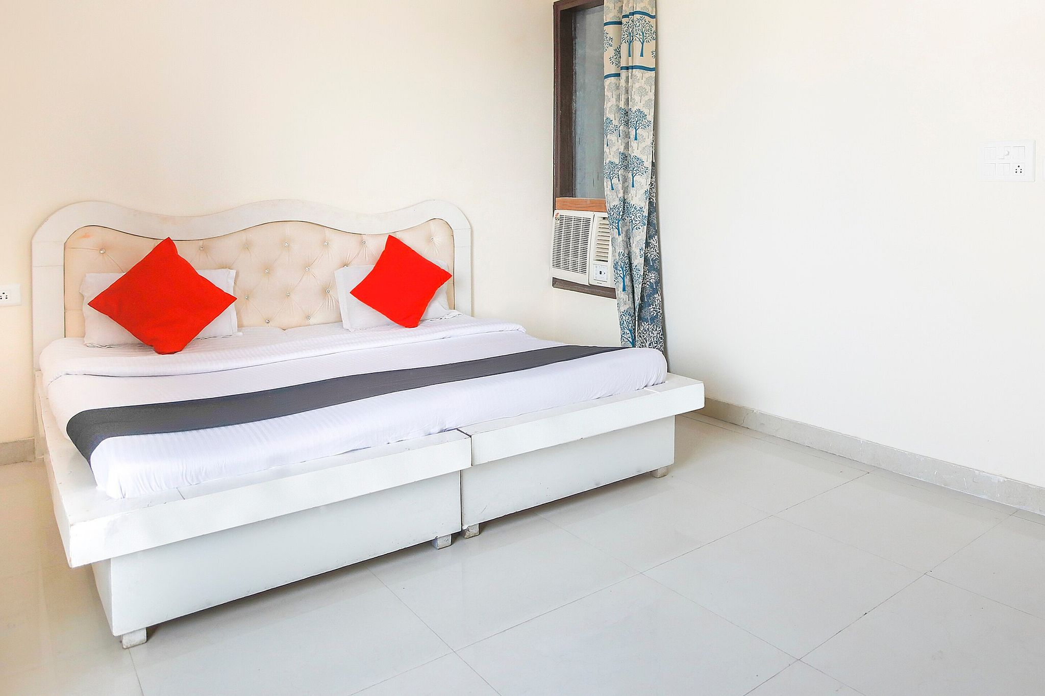 Hotel O by OYO GRANDEUR HOTEL Classic 3