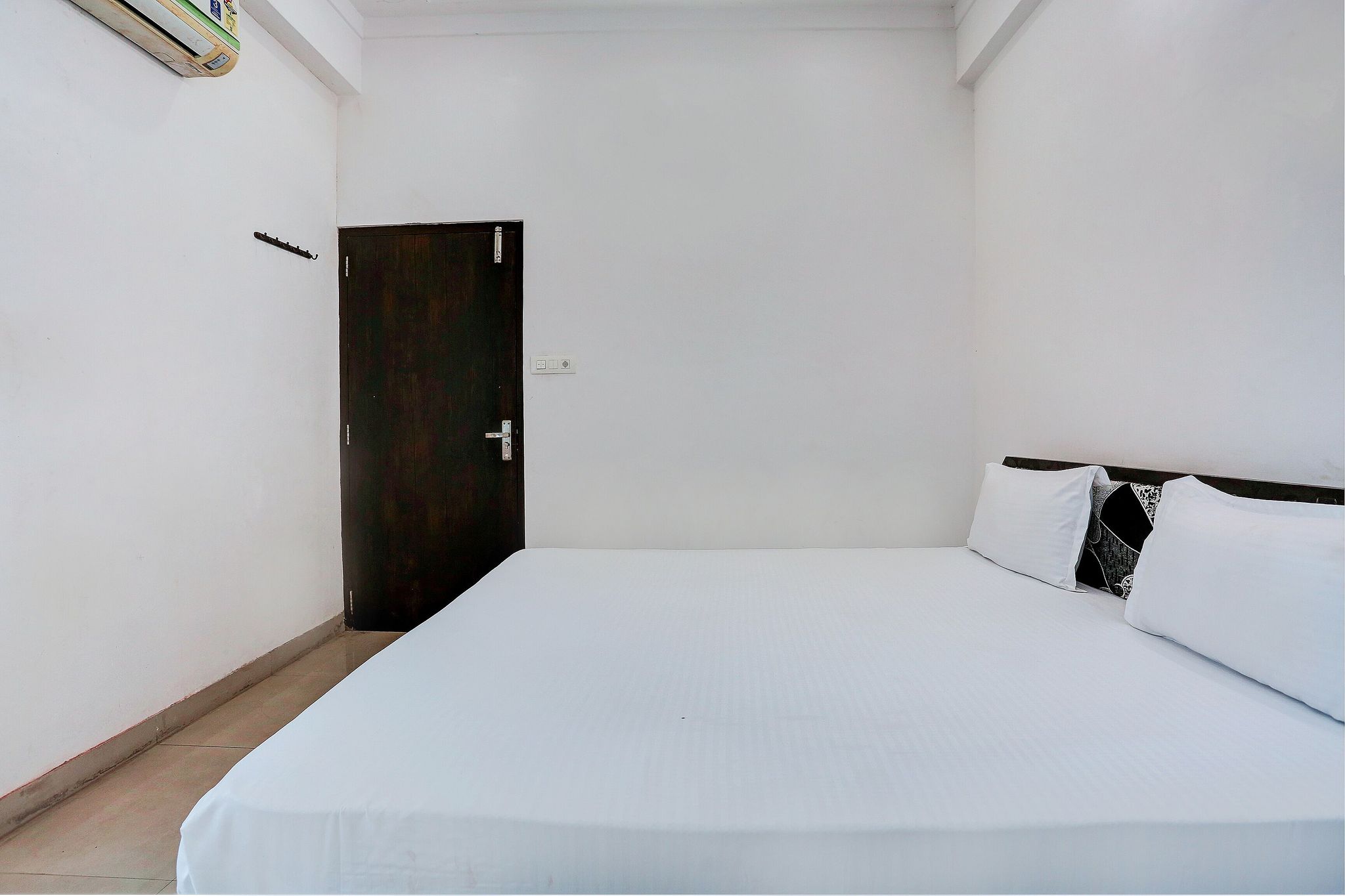 Hotel O Goverdhan Villa Classic 6