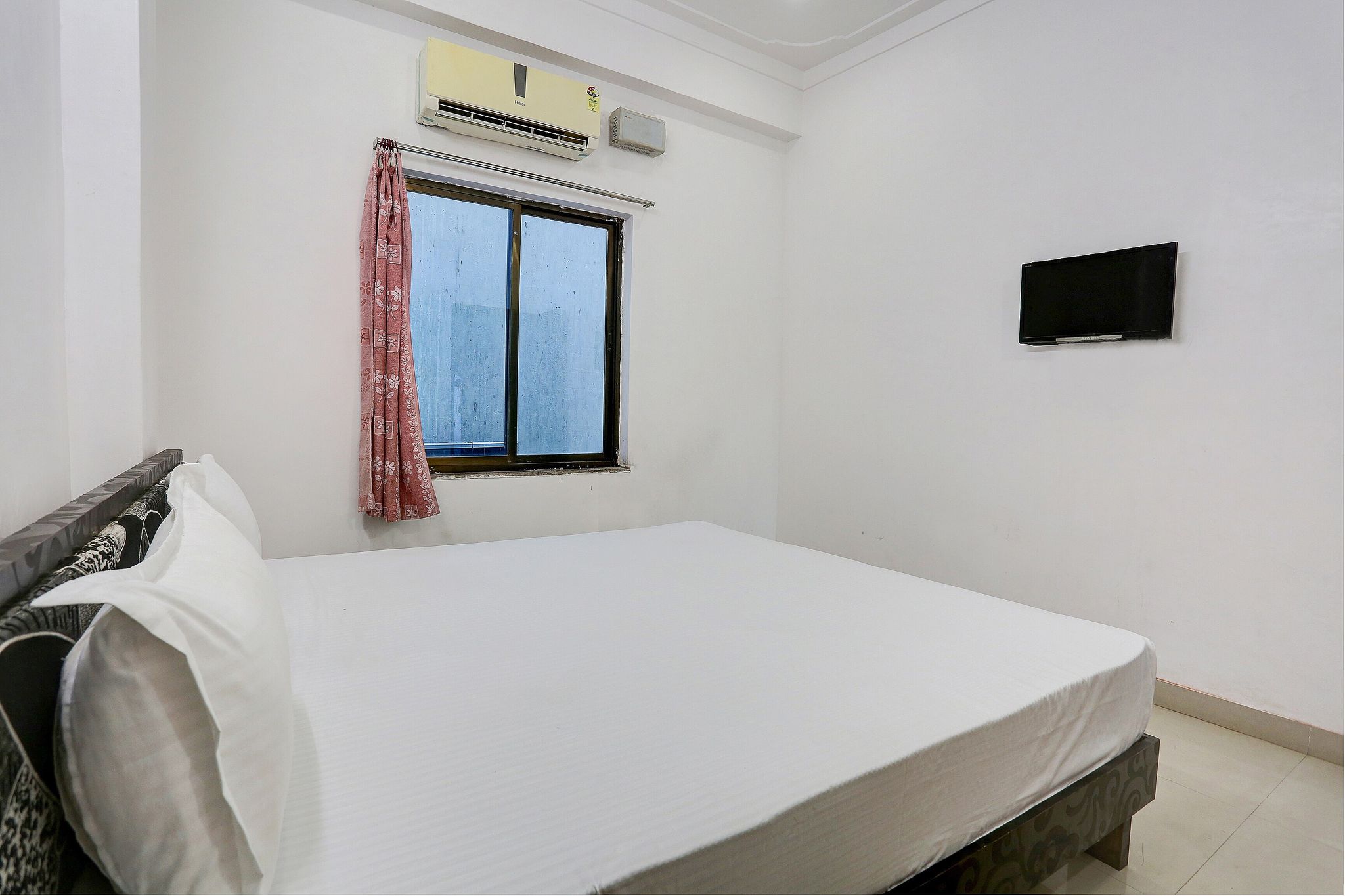 Hotel O Goverdhan Villa Classic 12