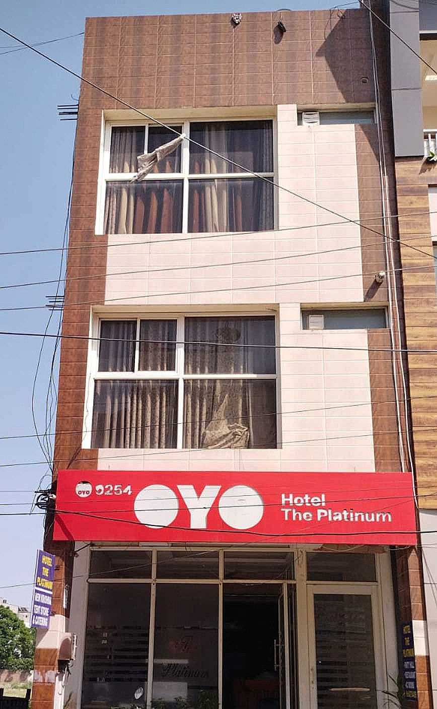 Super Hotel O Zirakpur City Court Complex Formerly The Platinum