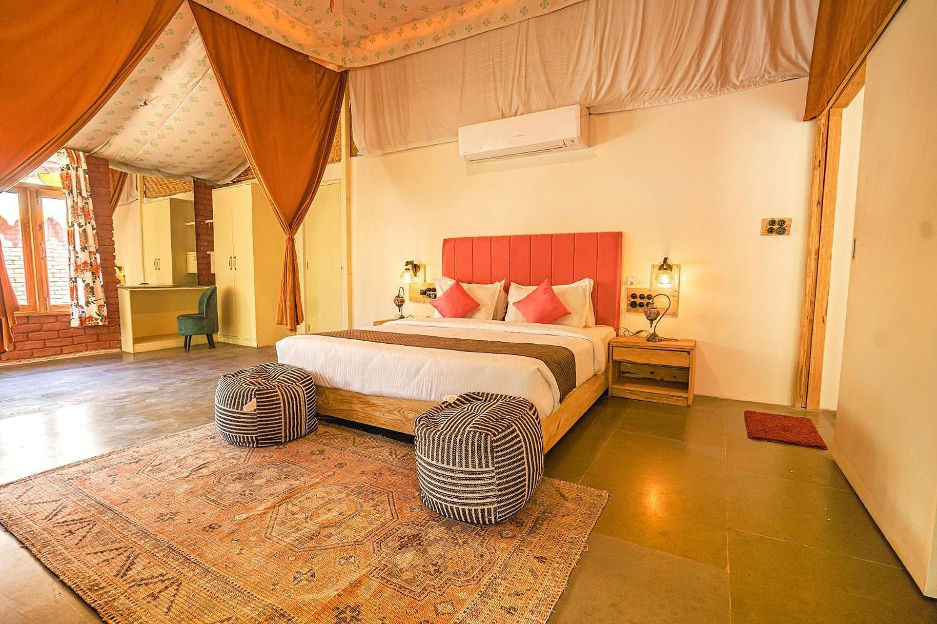 Aranya By Stories Prithvi Luxury Suite with Bathbed 2