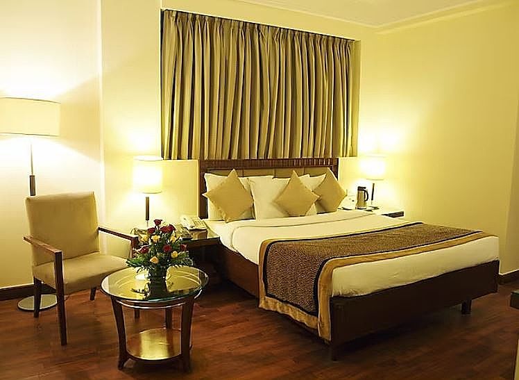 Executive AC Sanitized Room