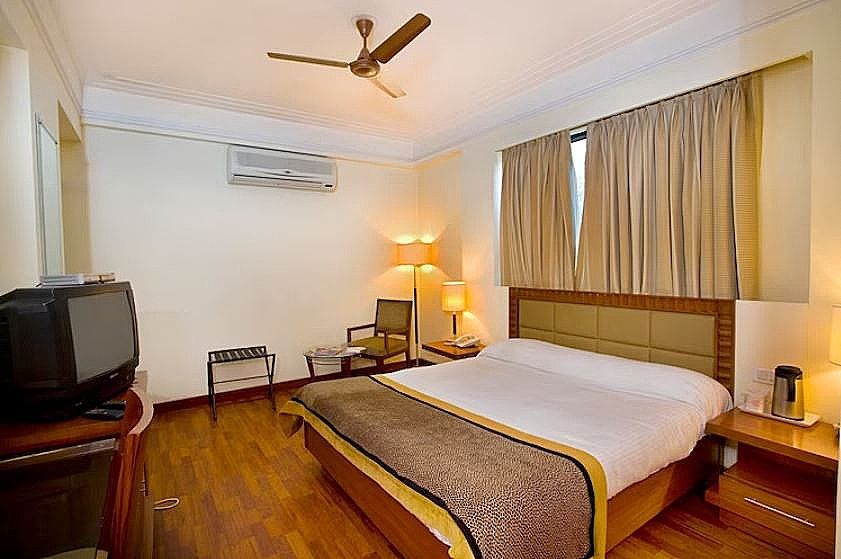 Deluxe AC Sanitized Room