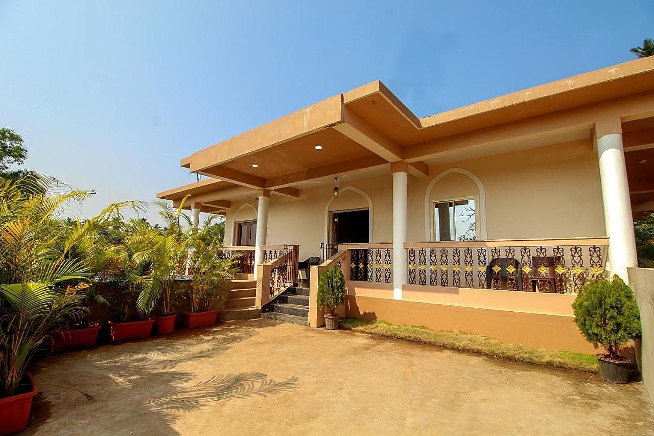 Villa aroha: 3bhk with pvt pool, nagao