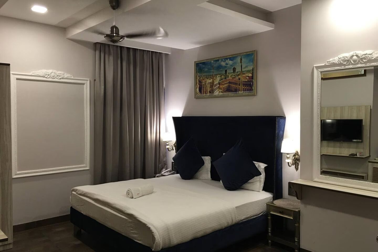 Executive Room
