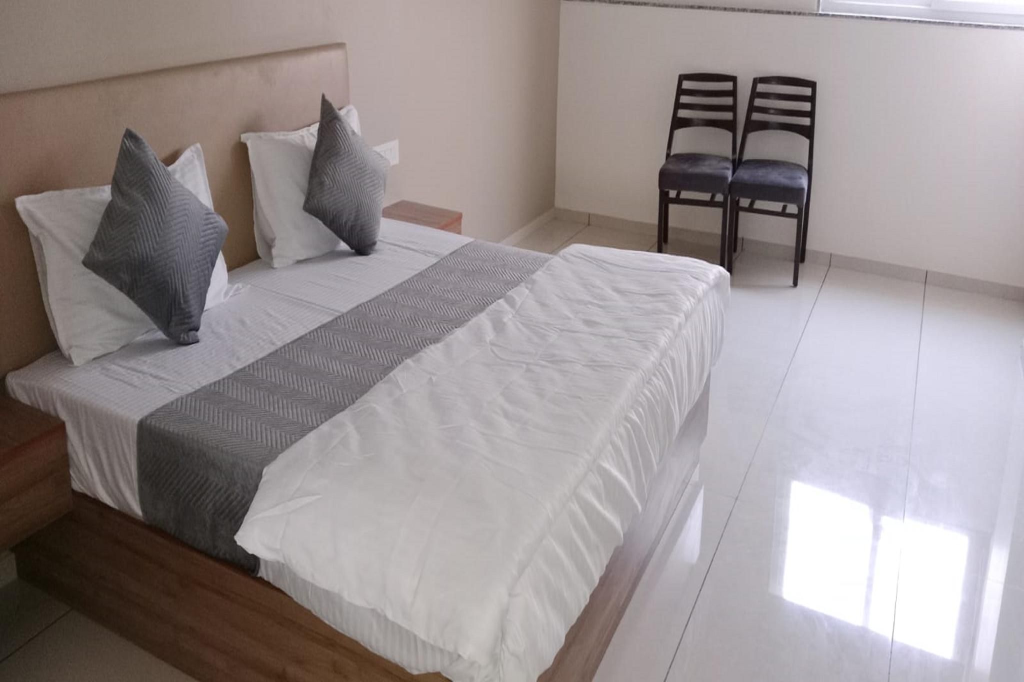 Hotel SAP Deluxe Room 8