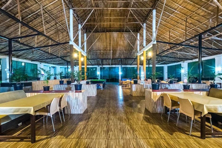 Food & Dining