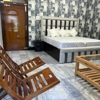 Hotel Monal Standard Room 2