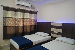 DOUBLE ROOM AC	