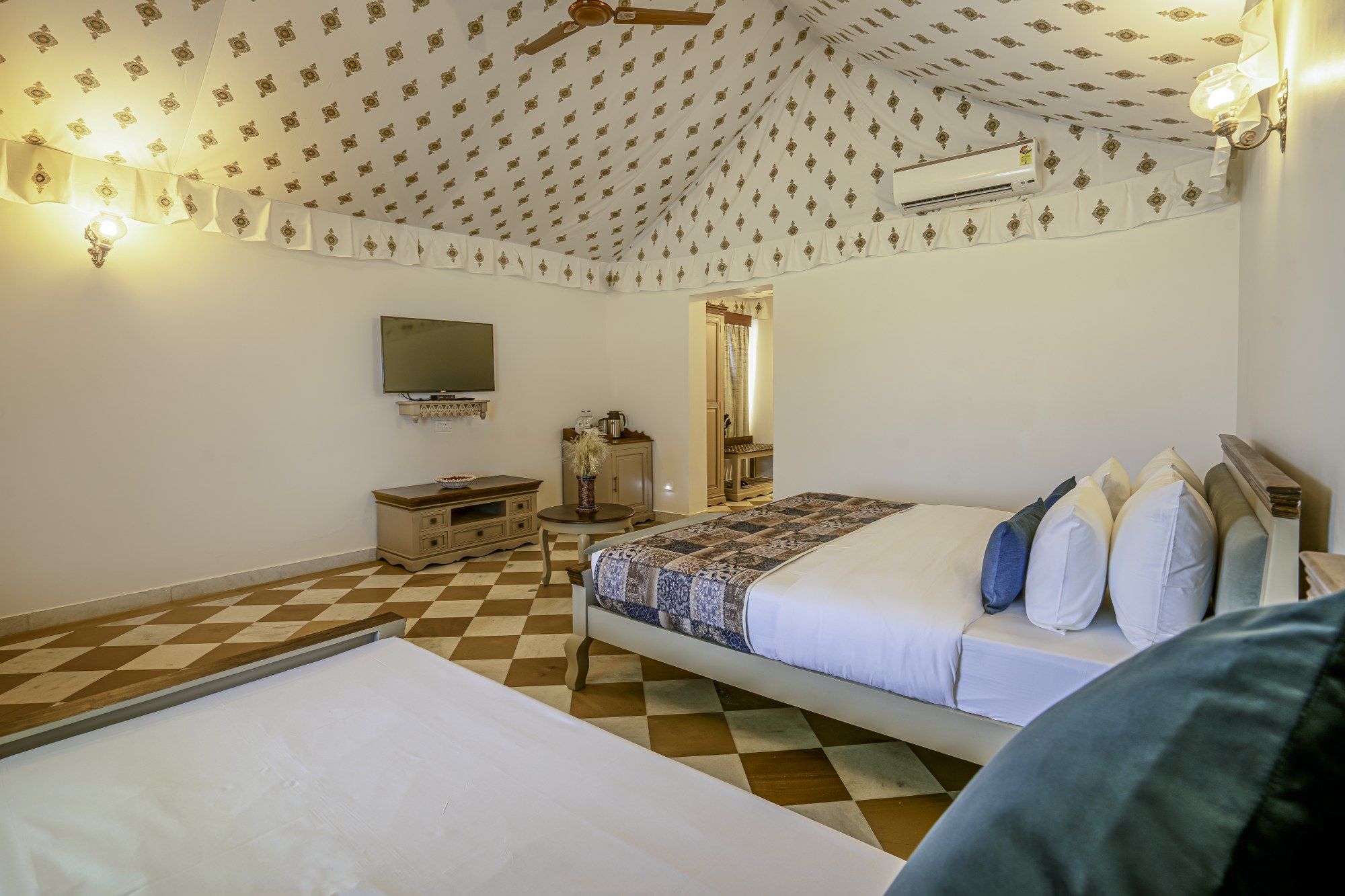 Marugarh Camp and Resort Jaisalmer Luxury Cottage Tent 3