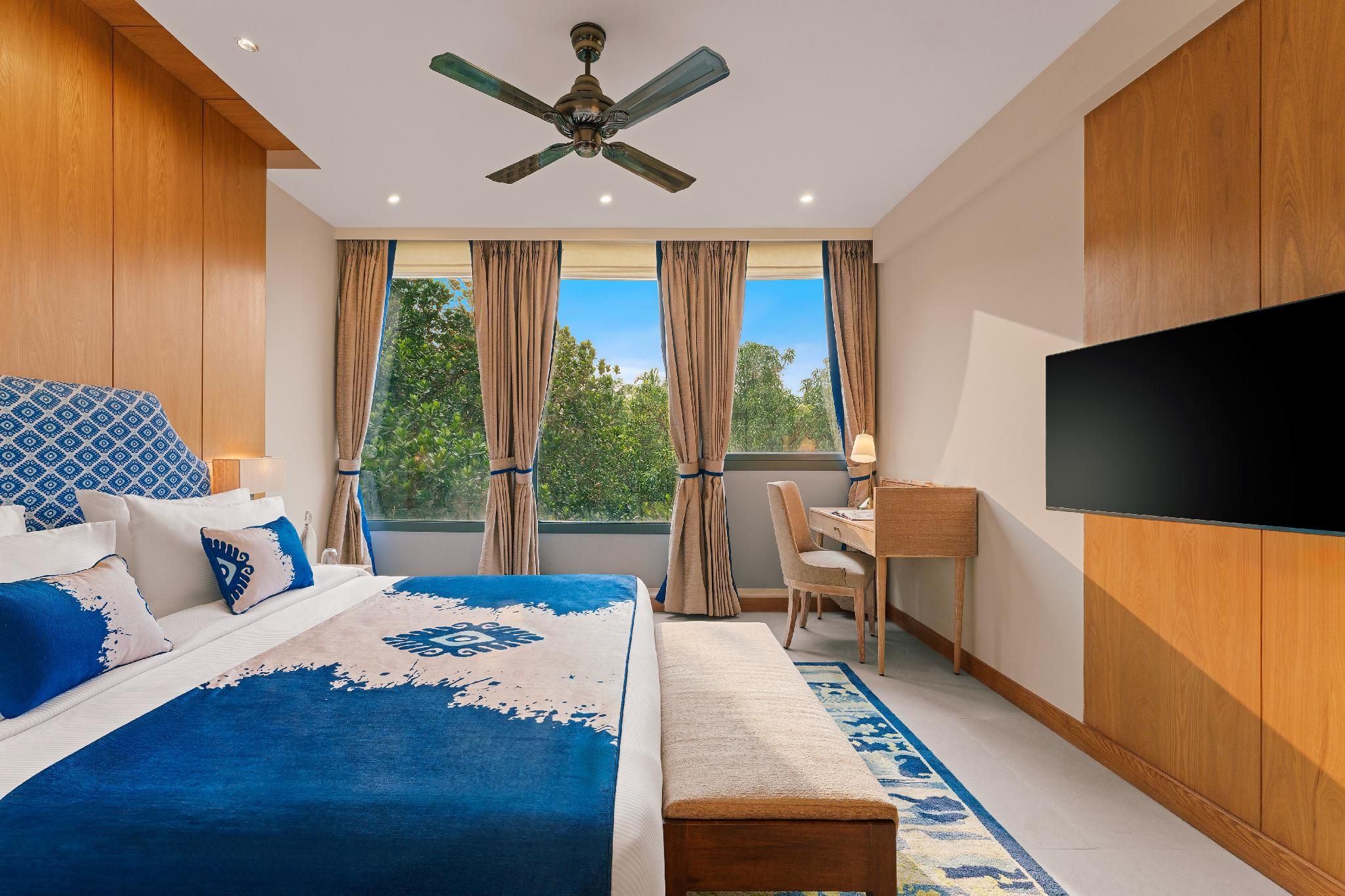 Luxury 2-Bedroom Apartment
