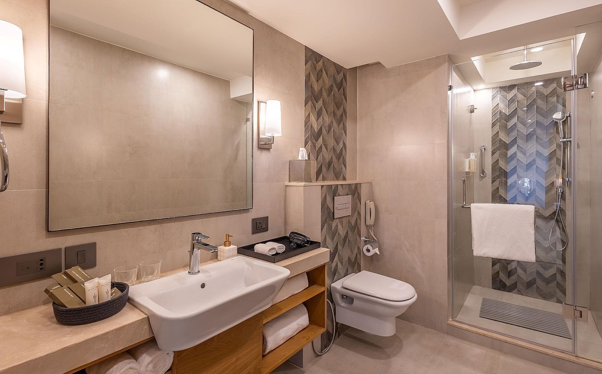 Studio Suite with Queen Bed