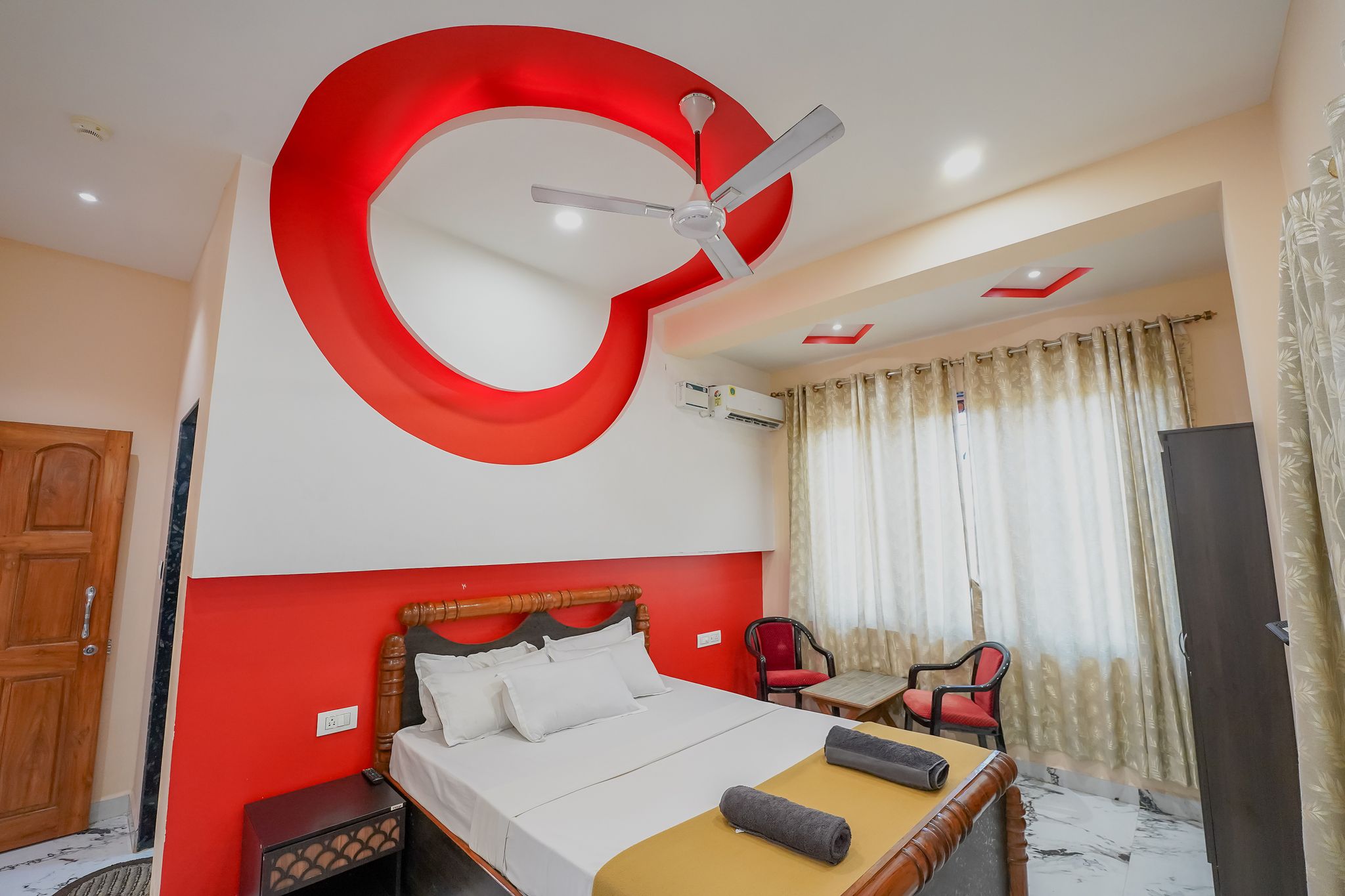 Casa Goana Holiday Inn Deluxe AC Room 3