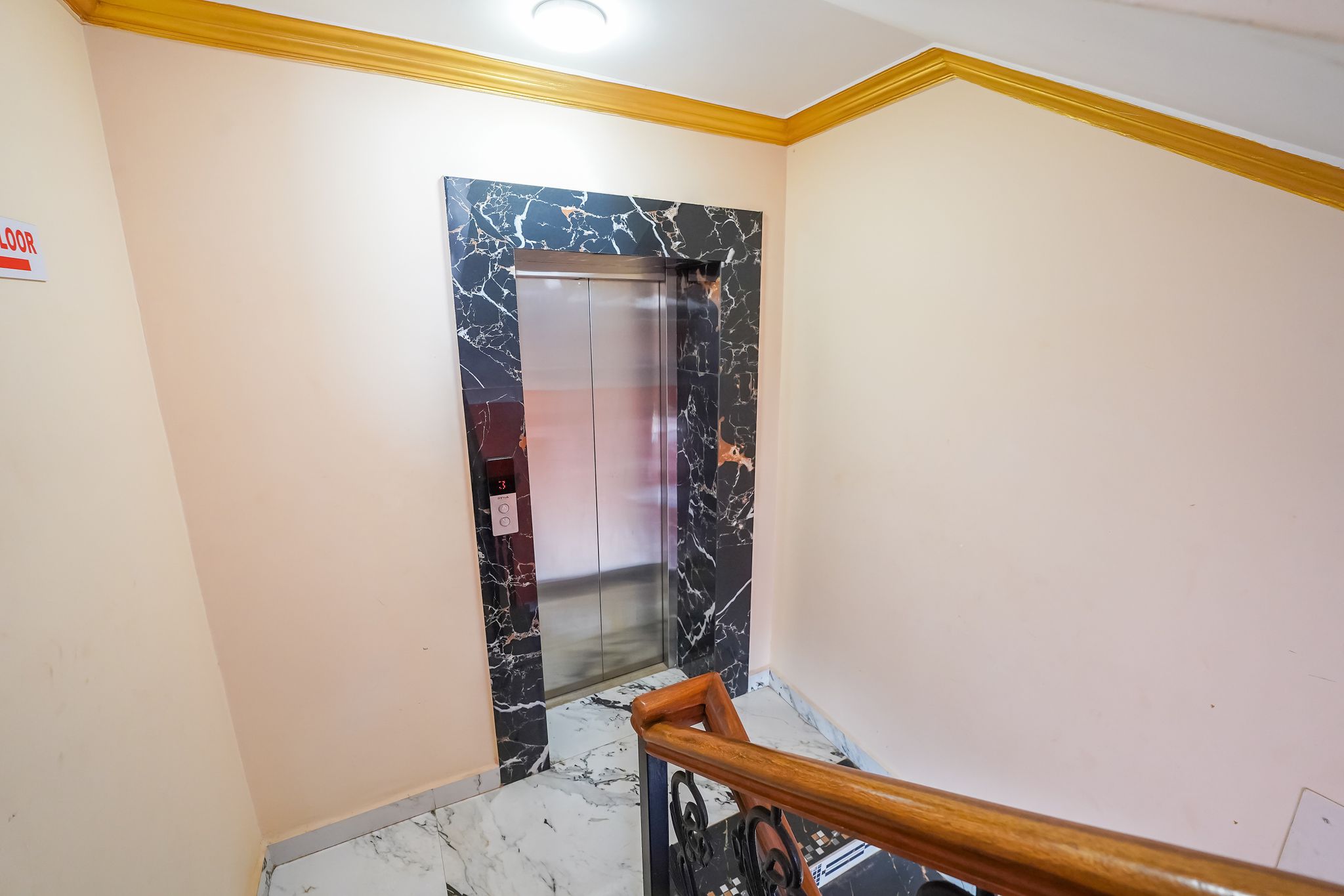 Casa Goana Holiday Inn Deluxe AC Room 9