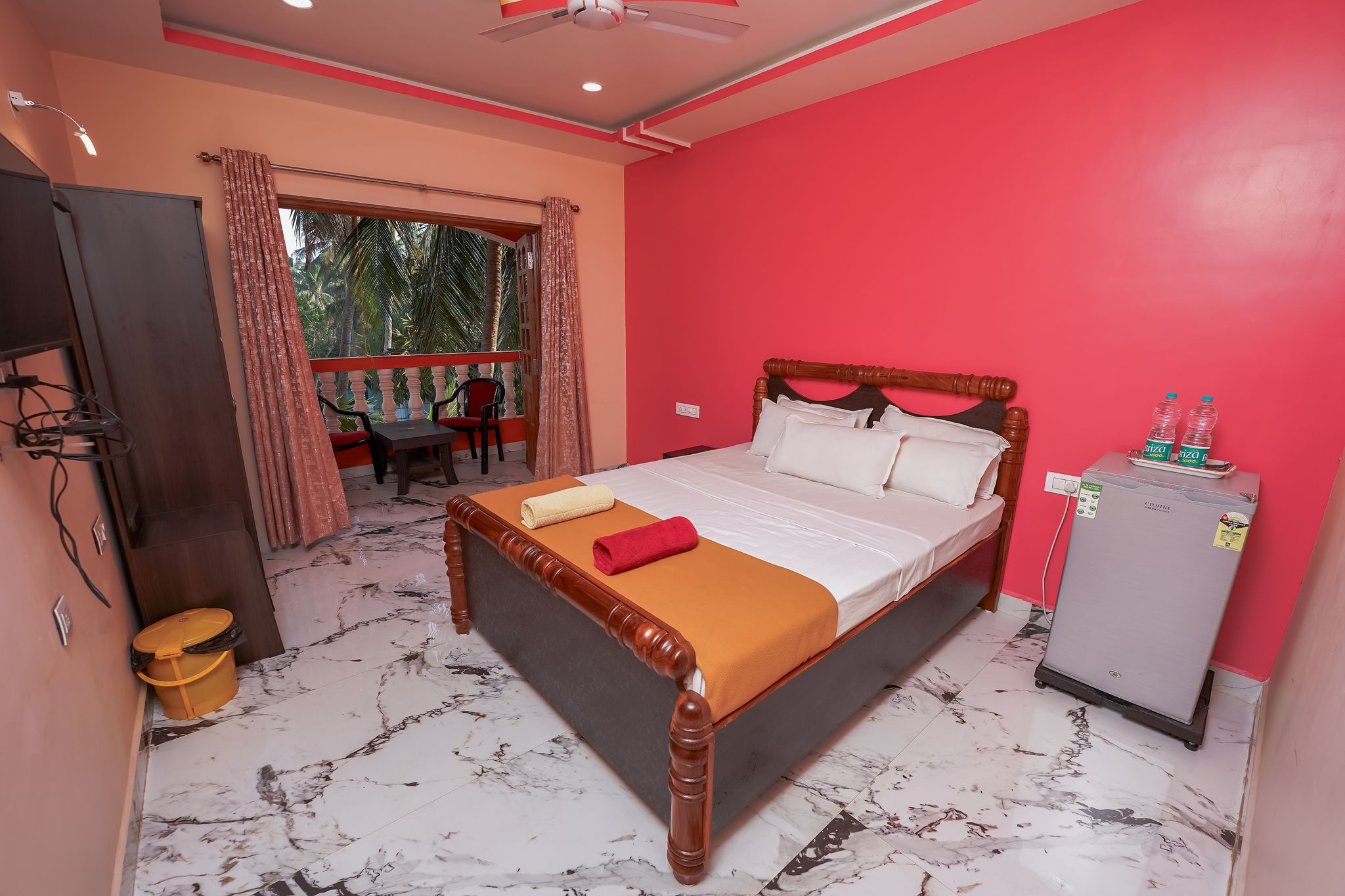 Casa Goana Holiday Inn Deluxe AC Room 5